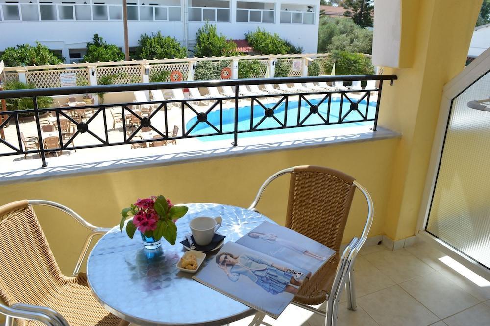 Konstantina Apartments Kávos Eksteriør bilde