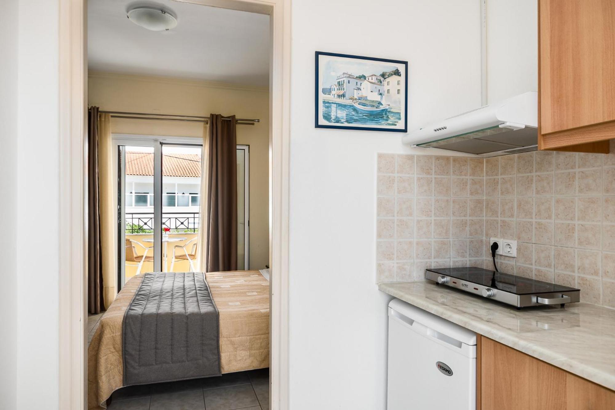 Konstantina Apartments Kávos Eksteriør bilde